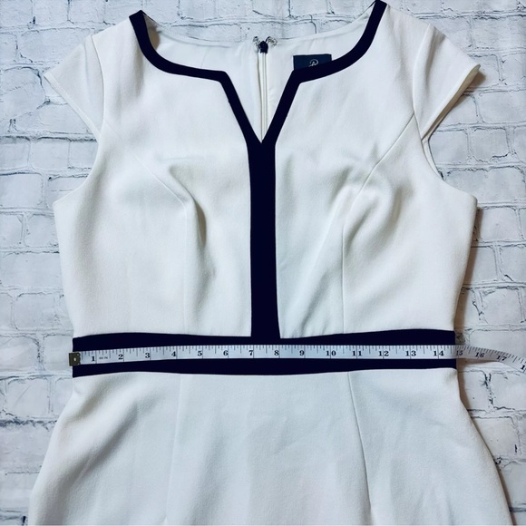 ADRIANNA PAPELL Black Cream V Neckline Cap Sleeve Career Dress 6 Lined Design - Picture 8 of 11